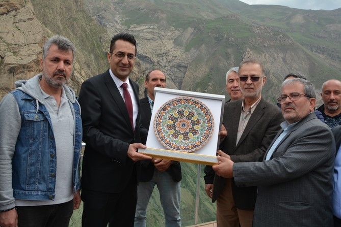 İranlı turistler Hakkari'de 22