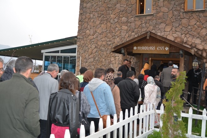 İranlı turistler Hakkari'de 3