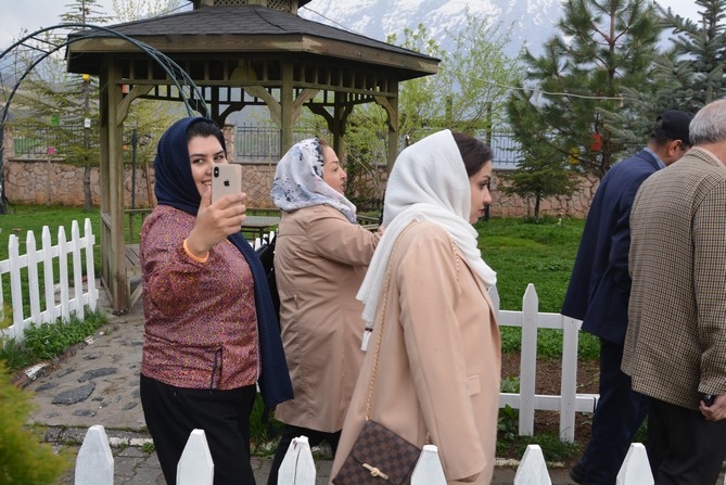 İranlı turistler Hakkari'de 5