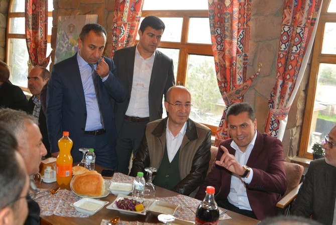 İranlı turistler Hakkari'de 6