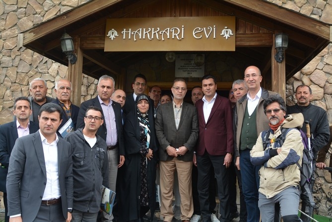 İranlı turistler Hakkari'de 8