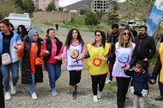 Hakkari'de halaylı 1 mayıs kutlaması 14