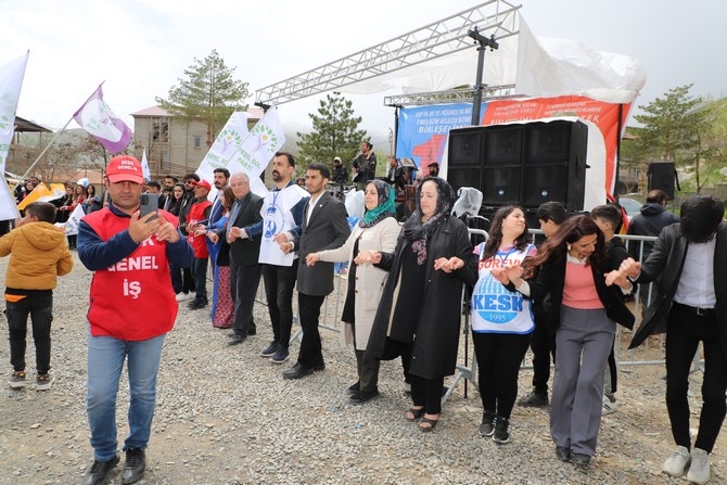 Hakkari'de halaylı 1 mayıs kutlaması 18