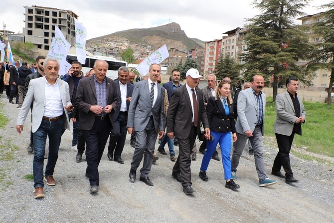 Hakkari'de halaylı 1 mayıs kutlaması 3