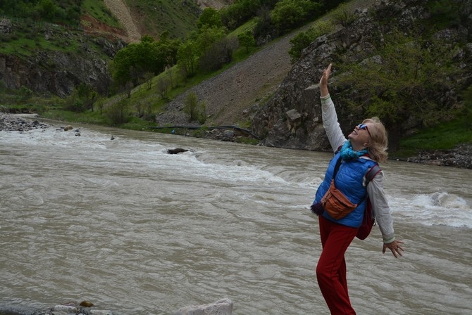 Turistler Ters lale bahçesine hayran kaldı 26