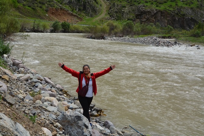 Turistler Ters lale bahçesine hayran kaldı 27