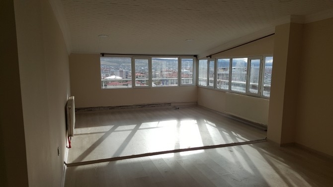İki Nisan Oluşum Apartmanı Avm' 12
