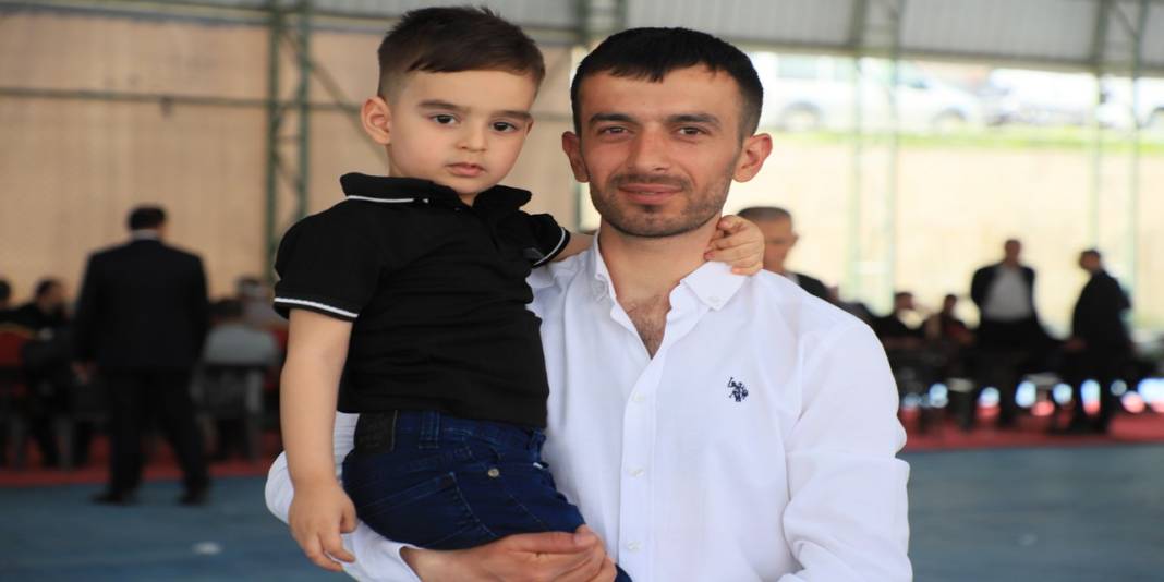 Ertuş Ailesinin Mutlu Günü 1 3