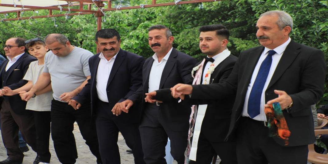 Tatlı Ailesinin Mutlu Günü 13
