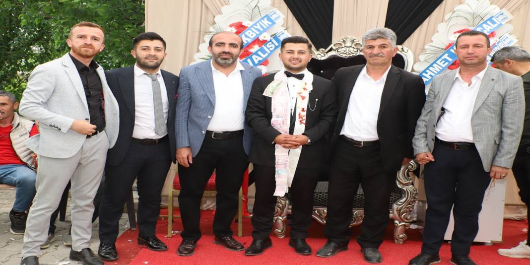Tatlı Ailesinin Mutlu Günü 24