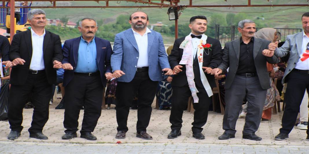 Tatlı Ailesinin Mutlu Günü 28