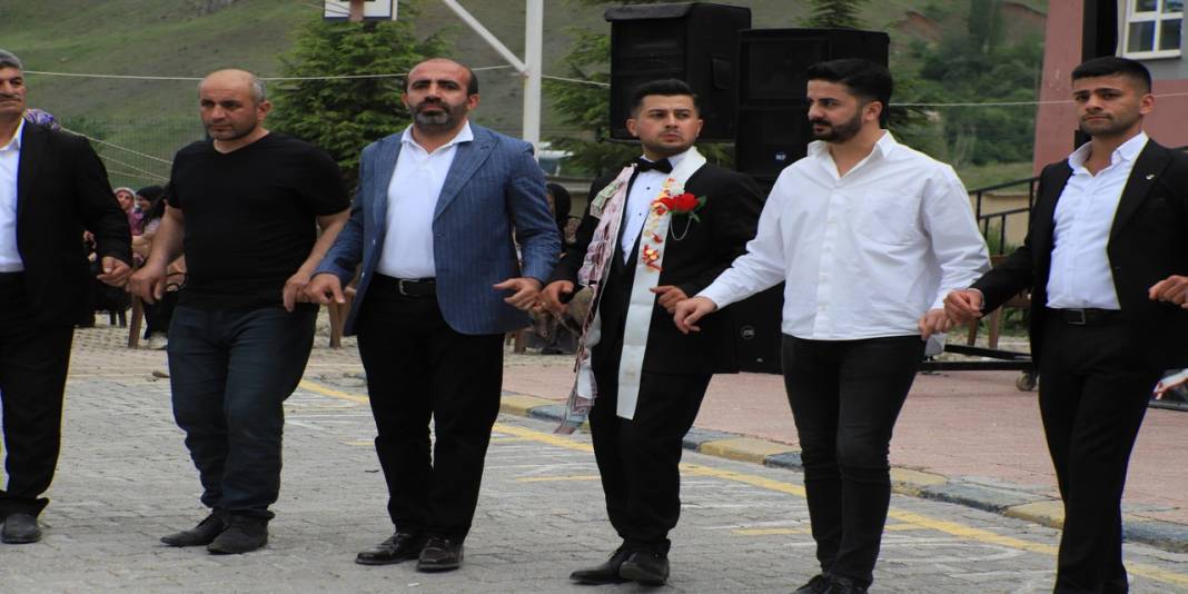 Tatlı Ailesinin Mutlu Günü 32