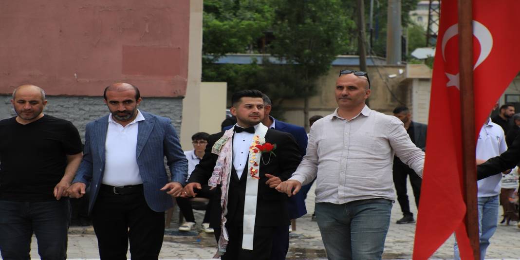 Tatlı Ailesinin Mutlu Günü 35