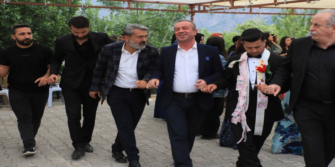 Tatlı Ailesinin Mutlu Günü 52
