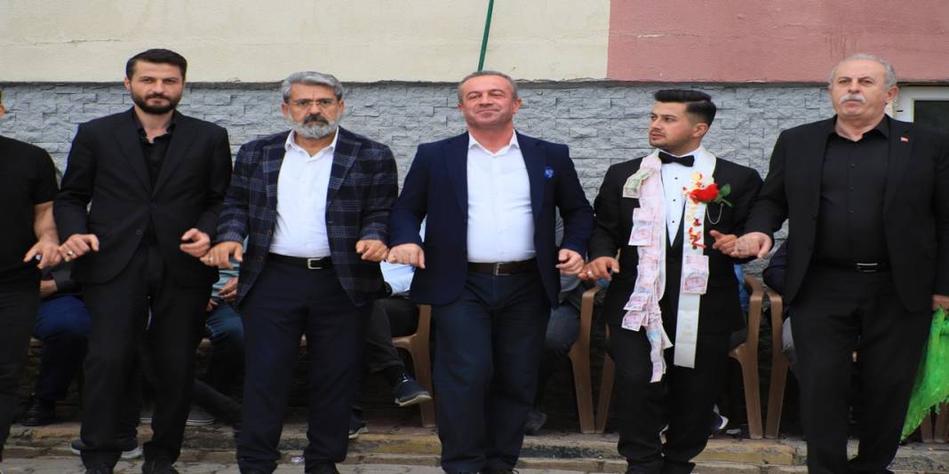 Tatlı Ailesinin Mutlu Günü 56