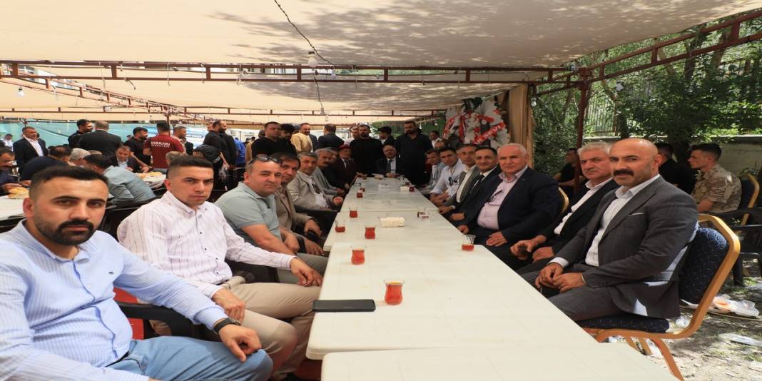 Tatlı ve Adıyaman Ailesinin Mutlu Günü 16