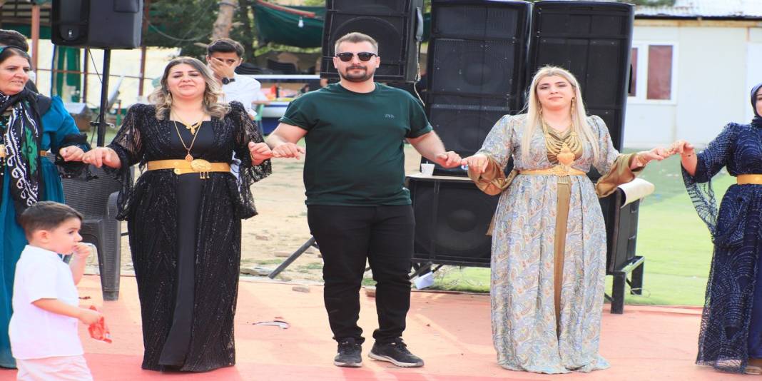 Çelik Ailesinin Mutlu Günü 16