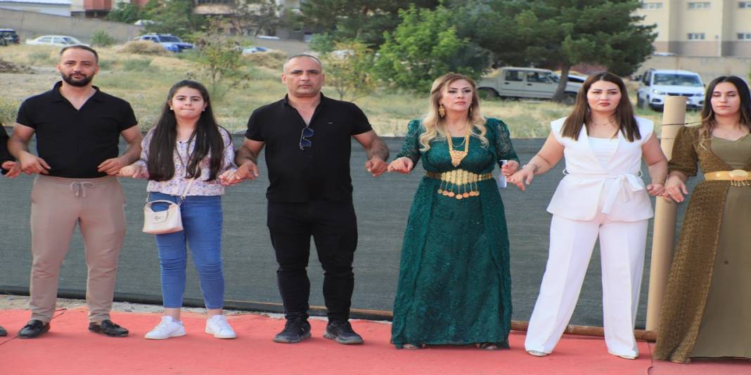 Çelik Ailesinin Mutlu Günü 51