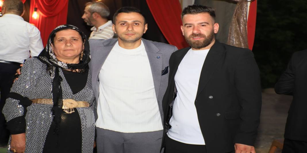 Çelik Ailesinin Mutlu Günü 78