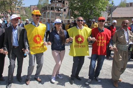 Hakkaride 1 mayıs kutlamaları 2