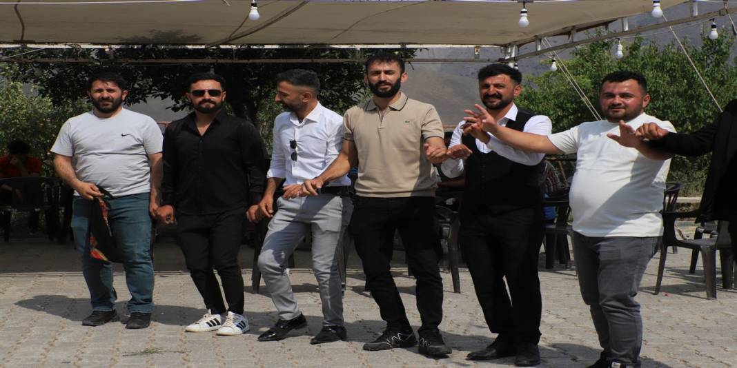 Çiftçi Ailesinin Mutlu Günü 12