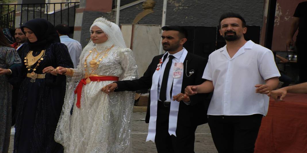 Çiftçi Ailesinin Mutlu Günü 27