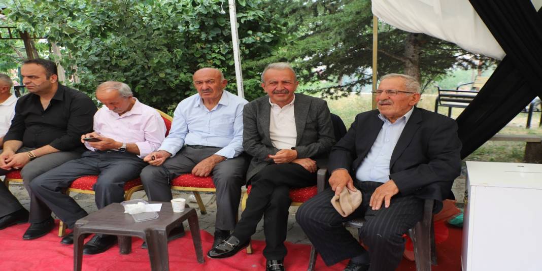 Çiftçi Ailesinin Mutlu Günü 3