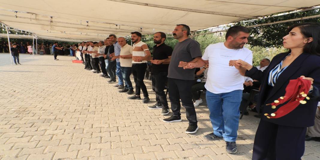 Çiftçi Ailesinin Mutlu Günü 32