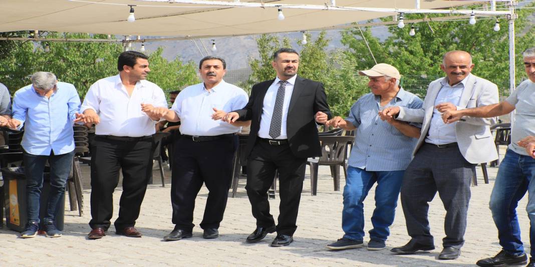 Çiftçi Ailesinin Mutlu Günü 8