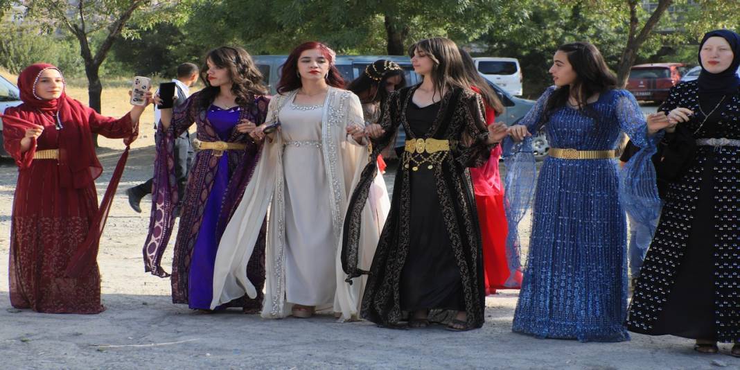 Bozkurt Ailesinin Mutlu Günü 27