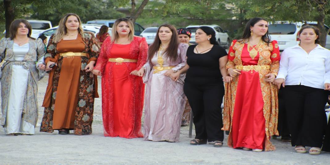 Bozkurt Ailesinin Mutlu Günü 60