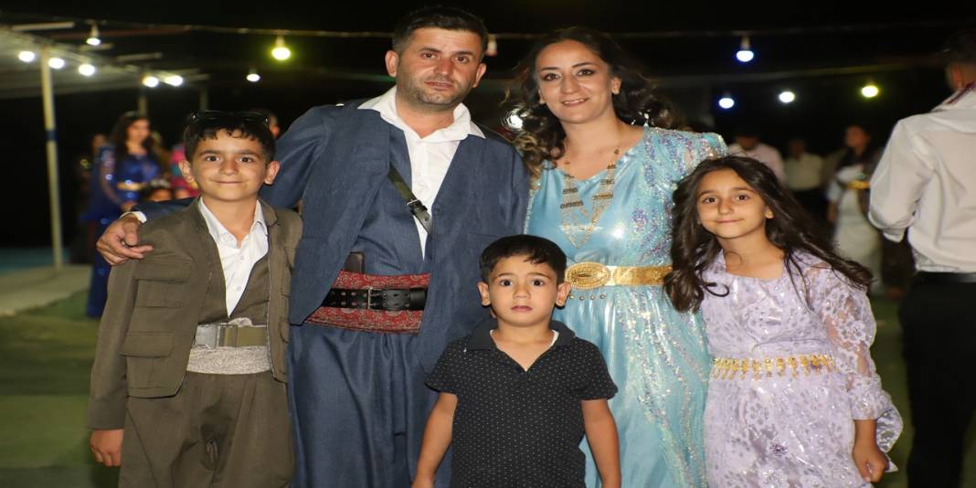 Bozkurt Ailesinin Mutlu Günü 96