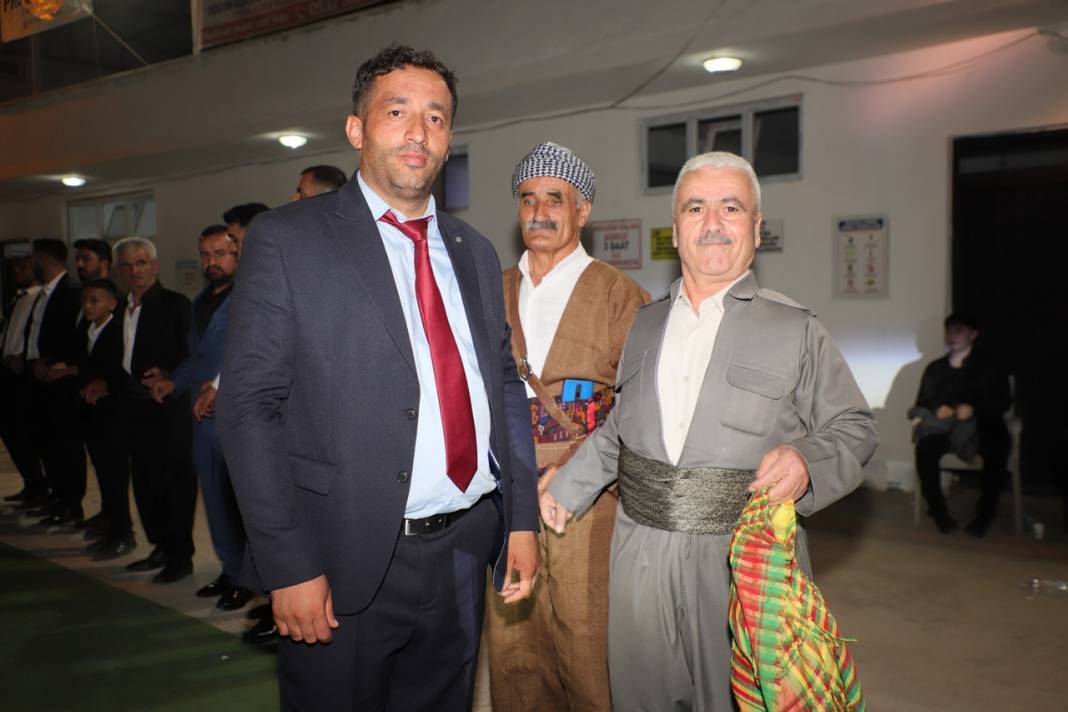 Akar Ailesinin Görkemli Düğünü 103
