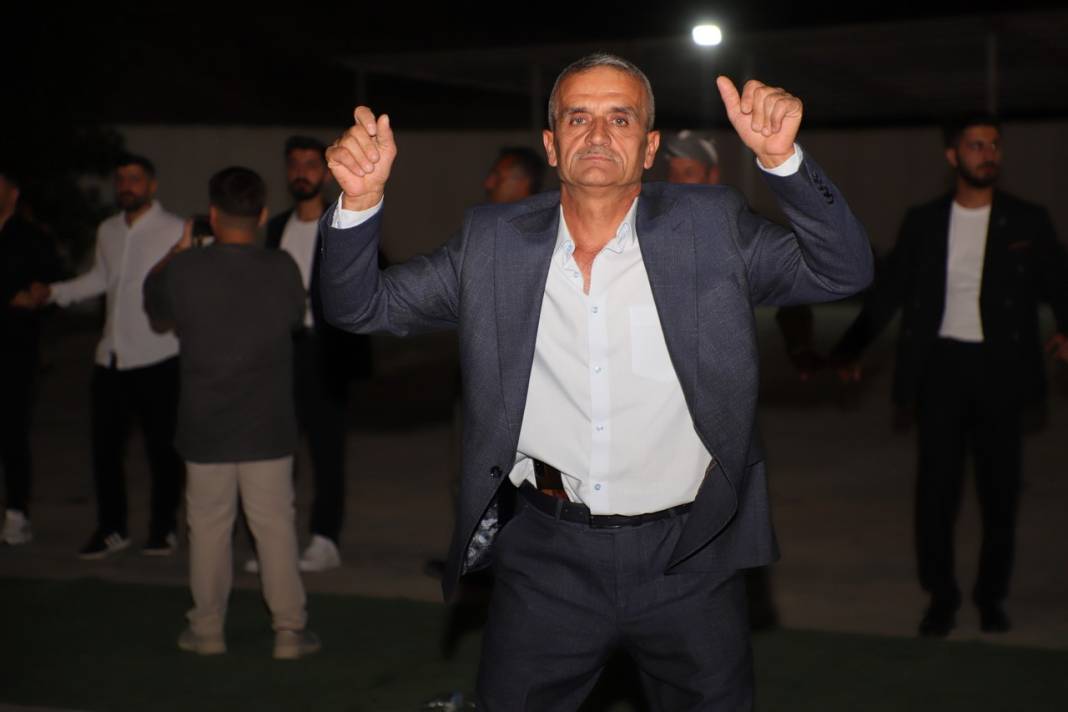 Akar Ailesinin Görkemli Düğünü 107