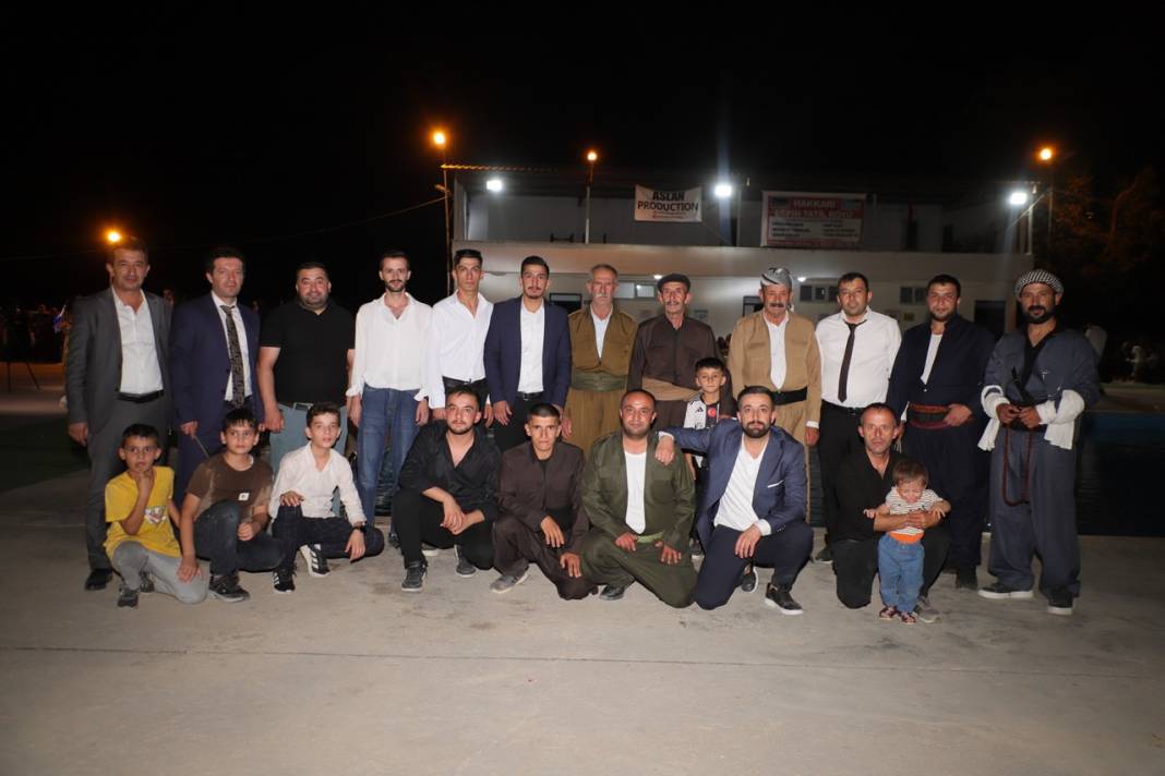 Akar Ailesinin Görkemli Düğünü 109