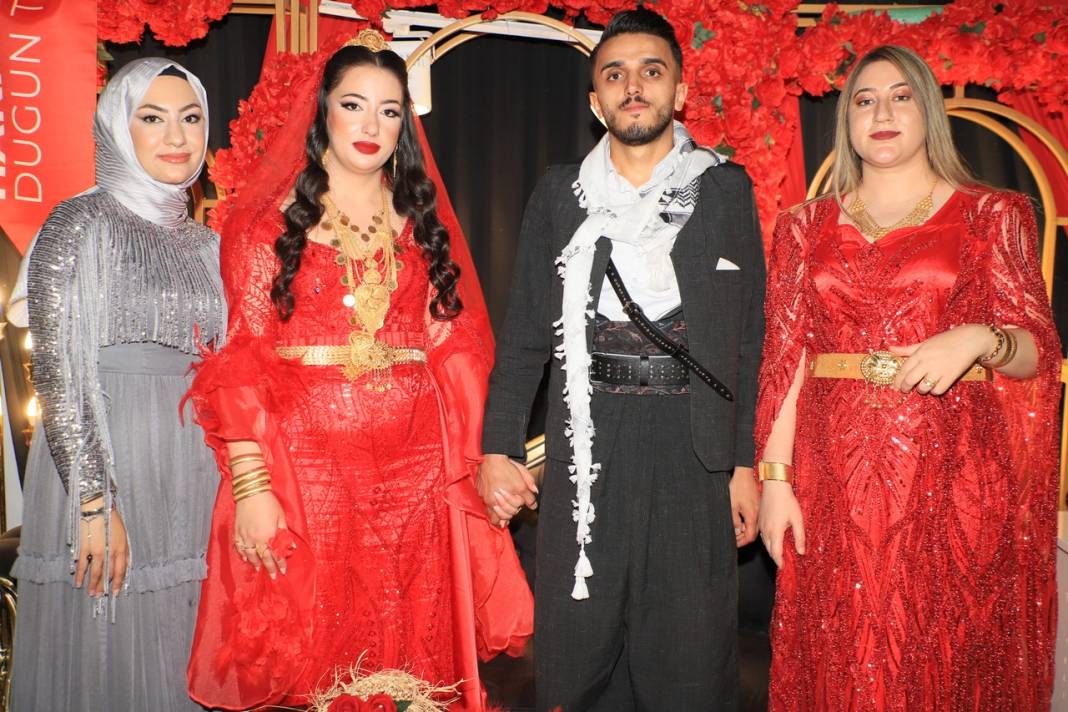 Akar Ailesinin Görkemli Düğünü 11