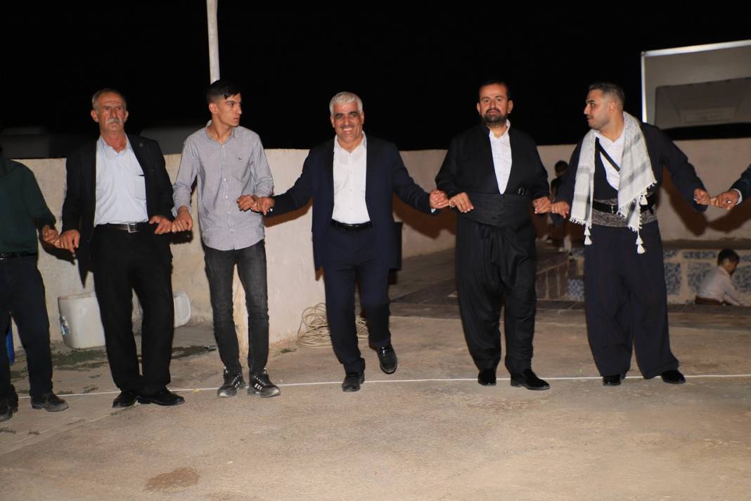 Akar Ailesinin Görkemli Düğünü 18