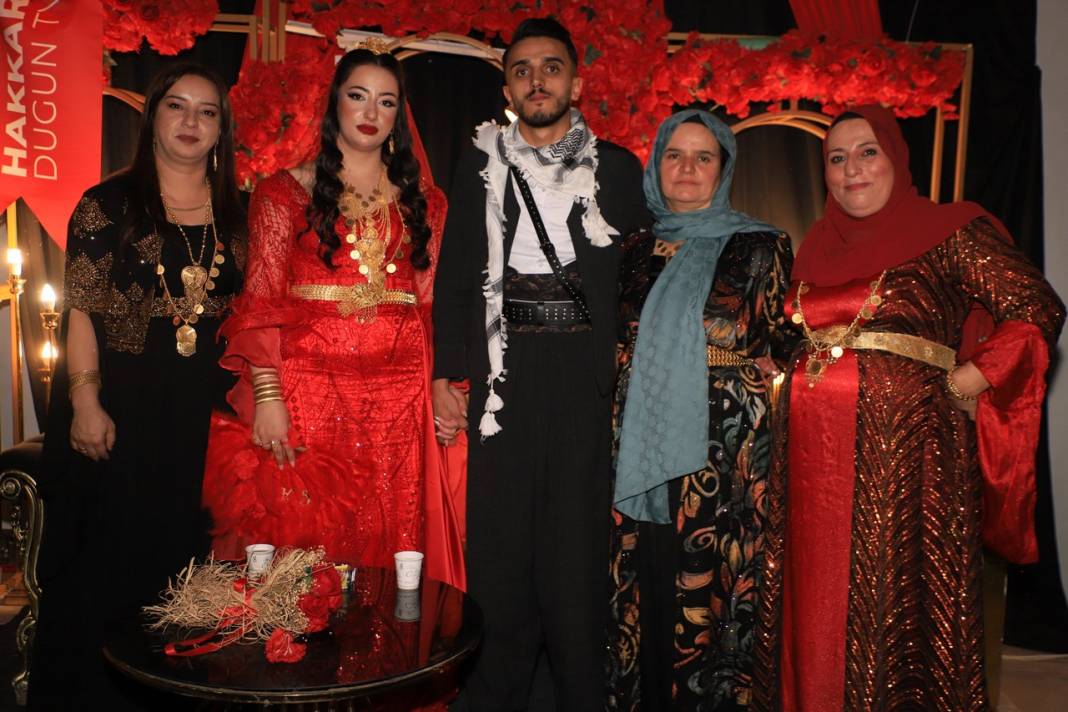 Akar Ailesinin Görkemli Düğünü 23