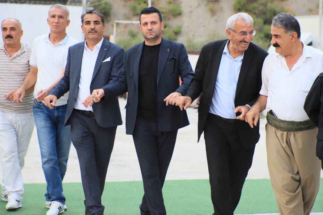 Akar Ailesinin Görkemli Düğünü 57