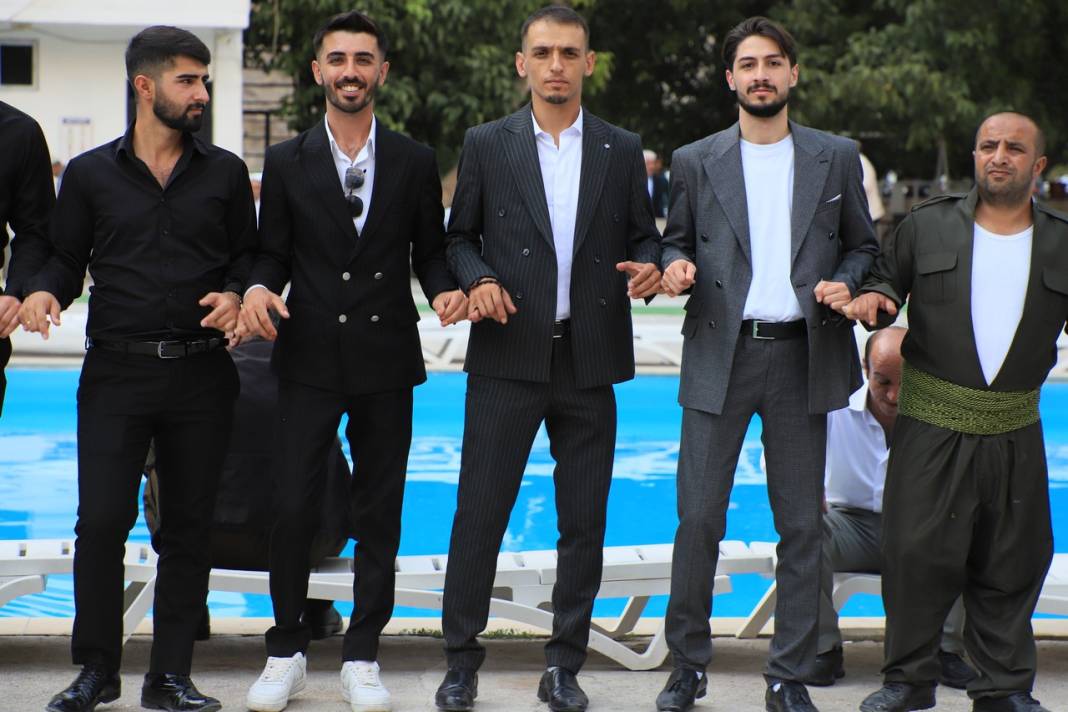 Akar Ailesinin Görkemli Düğünü 60
