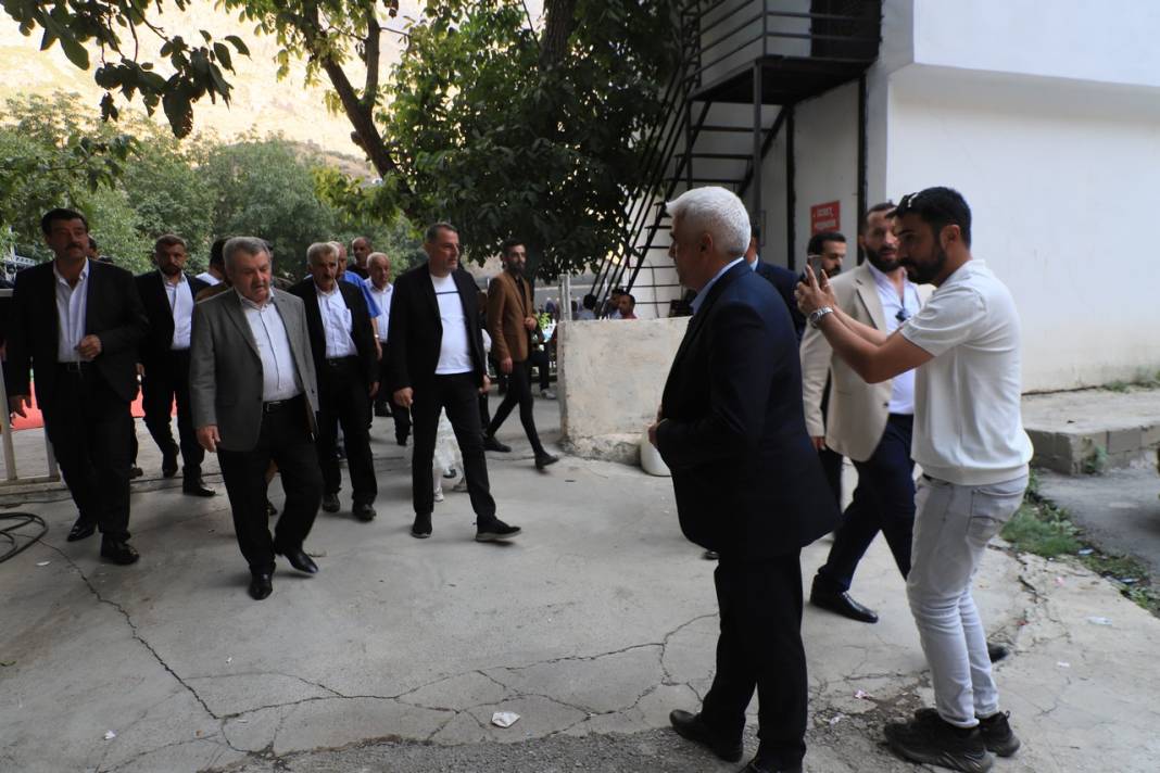 Akar Ailesinin Görkemli Düğünü 80