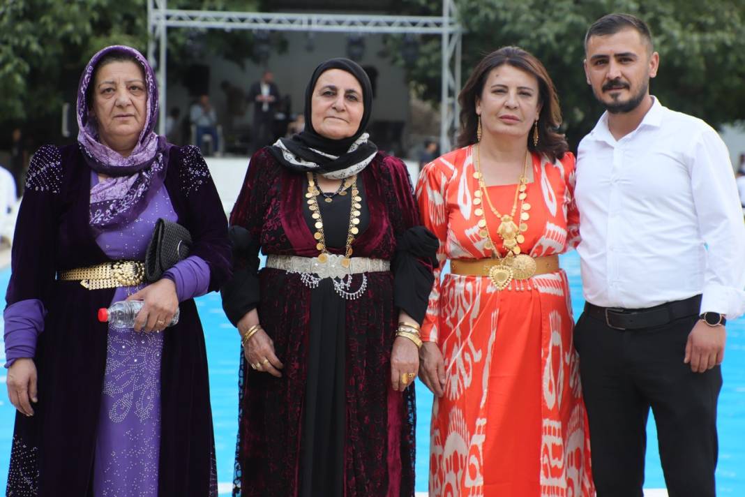 Akar Ailesinin Görkemli Düğünü 82