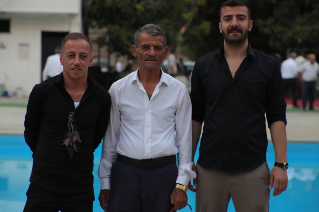 Akar Ailesinin Görkemli Düğünü 95