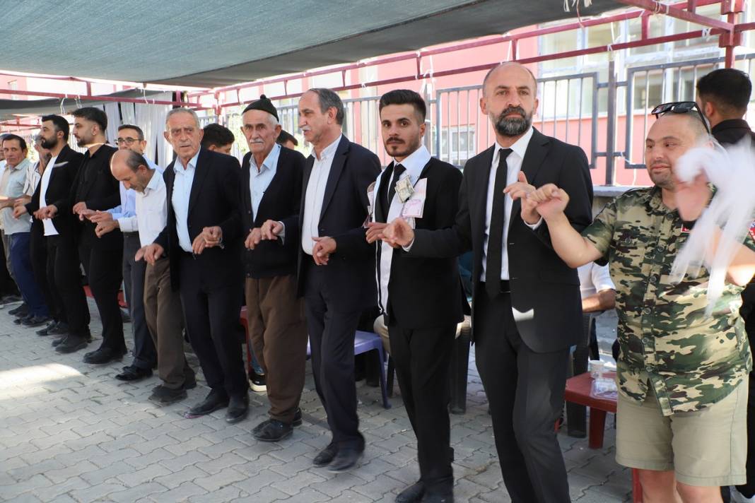 Seyitoğulları Ailesinin Mutlu Günü 11