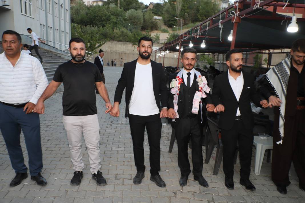 Seyitoğulları Ailesinin Mutlu Günü 31