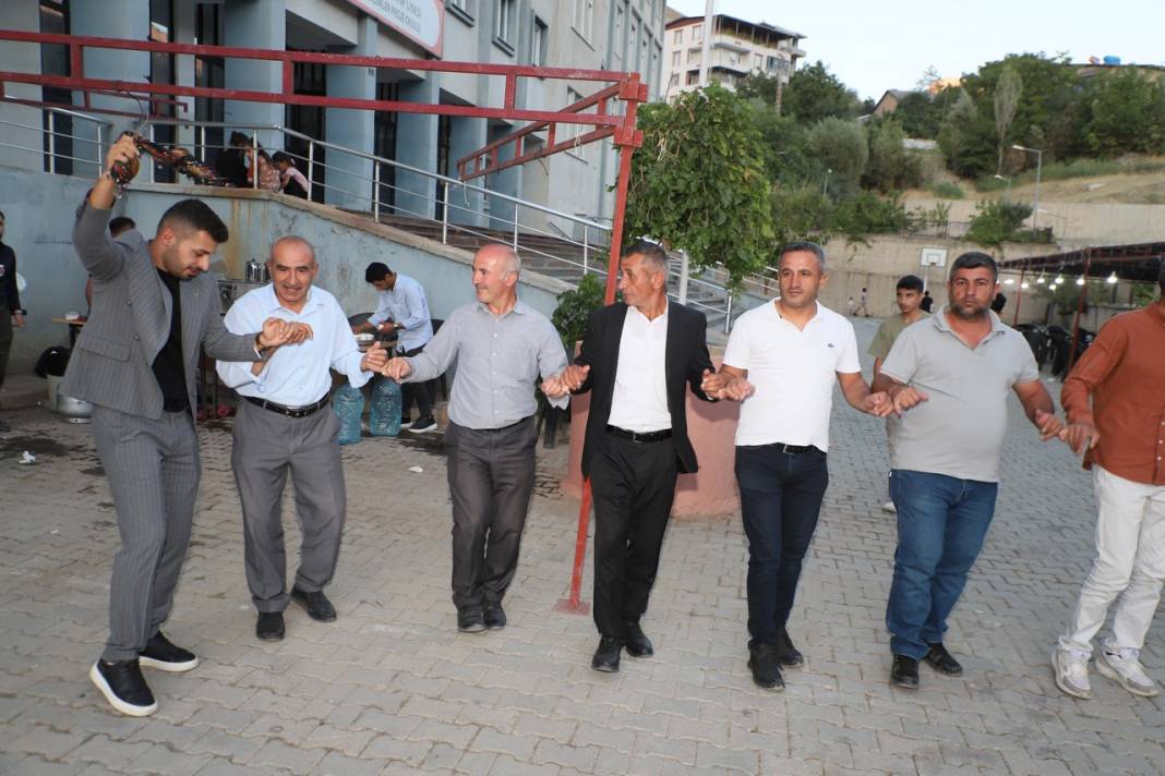 Seyitoğulları Ailesinin Mutlu Günü 37