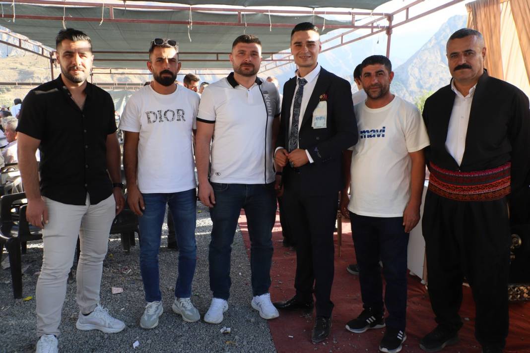 Ömeroğlu Ailesinin Mutlu Günü 40