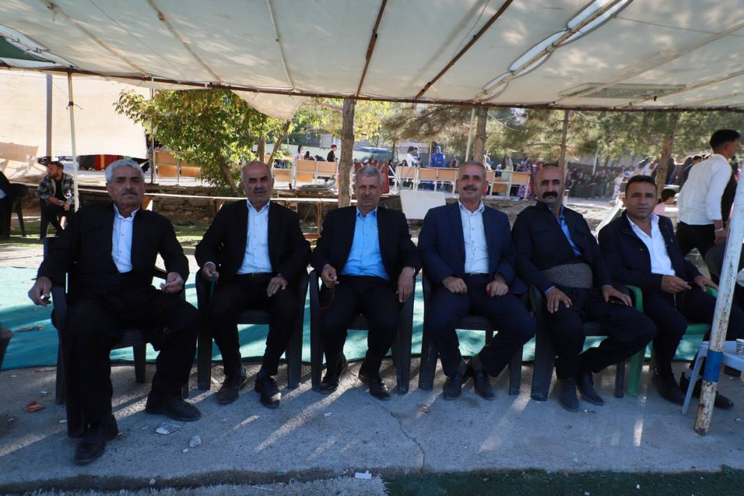 Kanat ve Kar Ailesinin Görkemli Düğünü 15