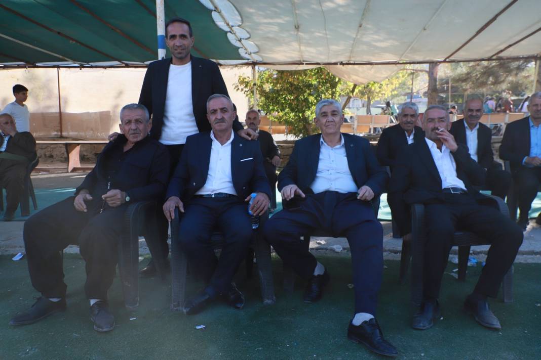 Kanat ve Kar Ailesinin Görkemli Düğünü 16