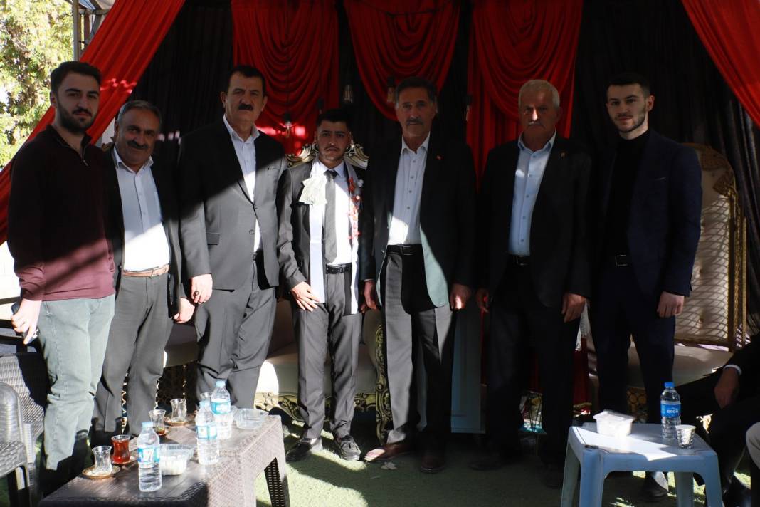 Kanat ve Kar Ailesinin Görkemli Düğünü 17